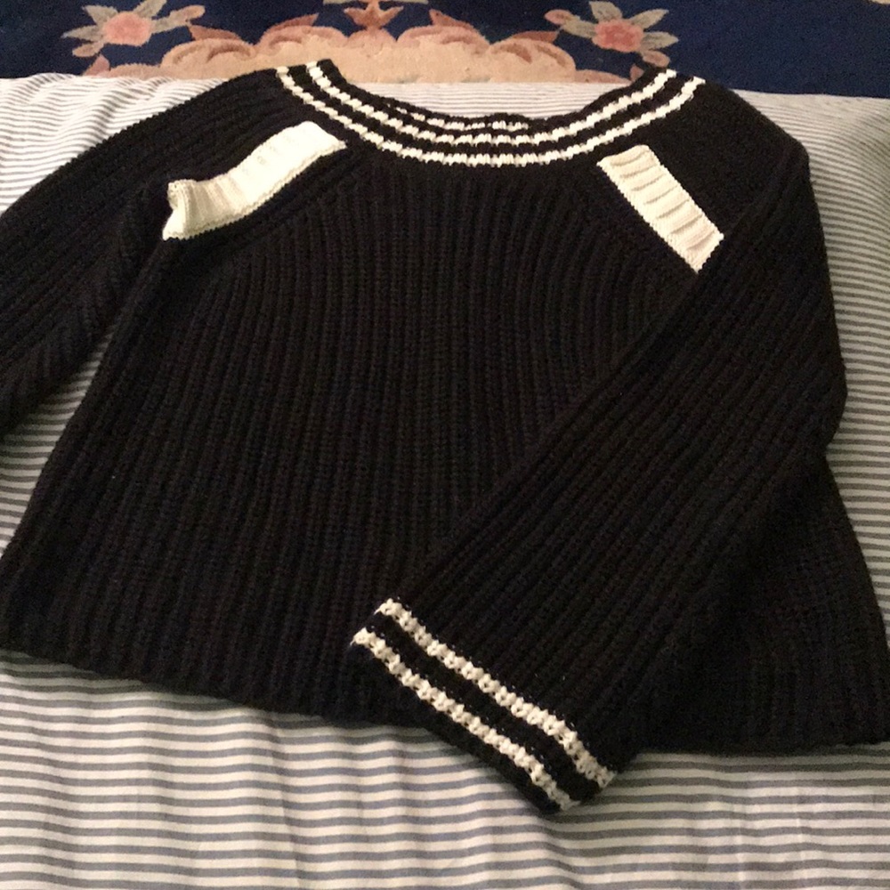 Black and white Knit Sweater
